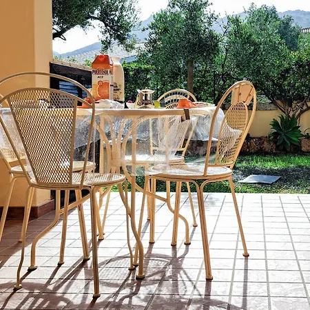 Dolce Apartment *
