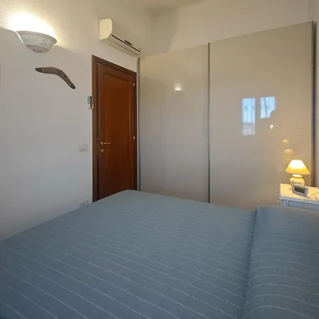 Dolce Apartment *